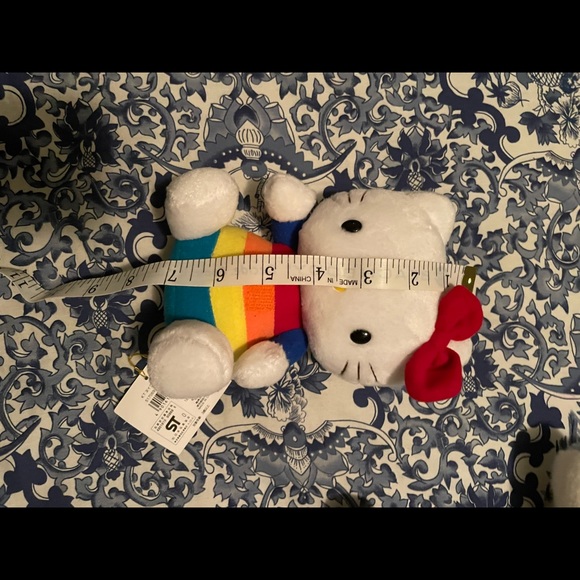 HELLO KITTY plush - Picture 7 of 9